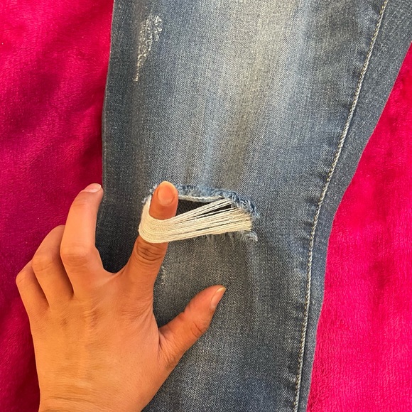 Tommy Hilfiger Ripped Jeans 👖 - Picture 5 of 7